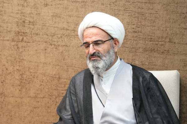 چشم جهانیان به صلابت و ایستادگی ملت ایران خیره شده است