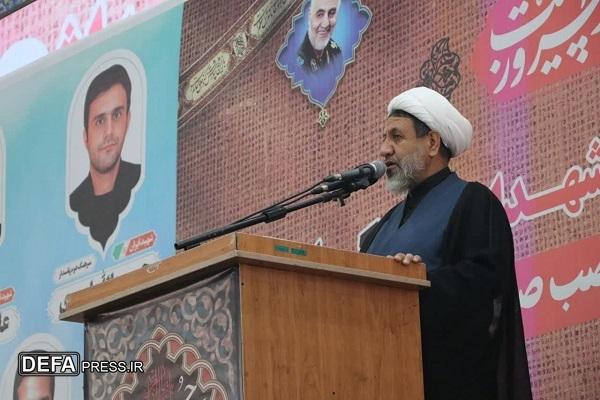 شهداء فراتر از زمان حرکت می‌کنند