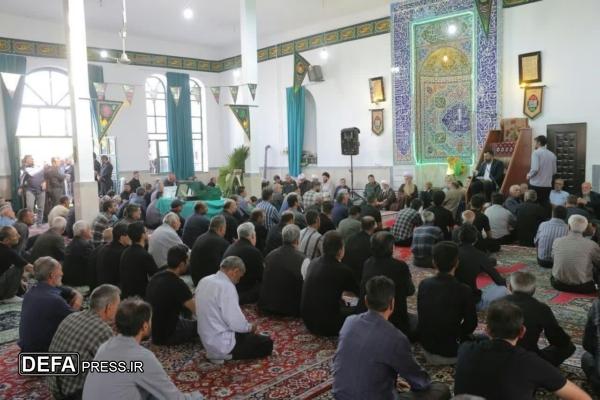 مراسم گرامیداشت سرباز شهید «امیرحسین قاسمی» با حضور گسترده مسئولان و مردم در روستای رادکان برگزار شد