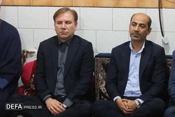 ملت ایران همچنان سرافراز و مقاوم در صحنه حضور دارد