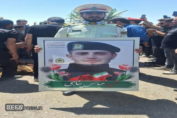 تشییع پیکر مطهر سرباز شهید «عباس پناهی» با حضور گسترده مردم در آبگرم برگزار شد