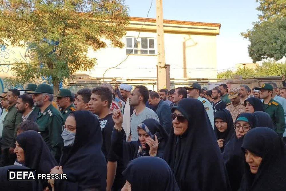 برگزاری مراسم تشییع پیکرهای مطهر سه شهید مدافع وطن حادثه تروریستی در شهرستان بهار