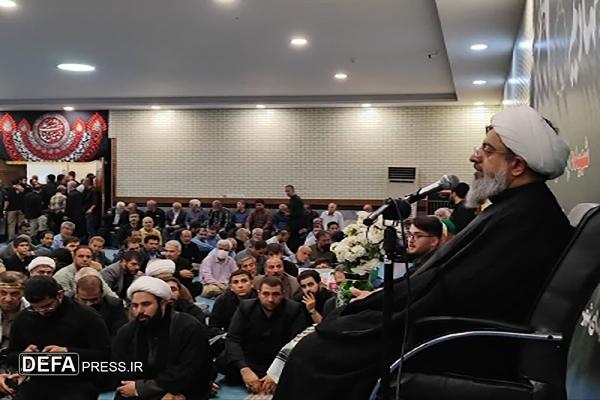 مراسم وداع با پاسدار شهید محسن کوه‌خیل و شهیده فاطمه صالحی در مصلی امام خمینی (ره) هشتگرد برگزار شد