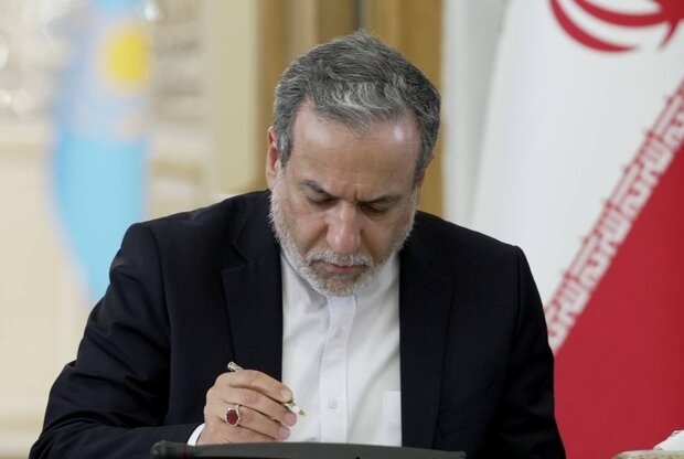 عراقچی: ملت ایران هرگز اجازه نمی‌دهد کسی سرنوشتش را تعیین کند
