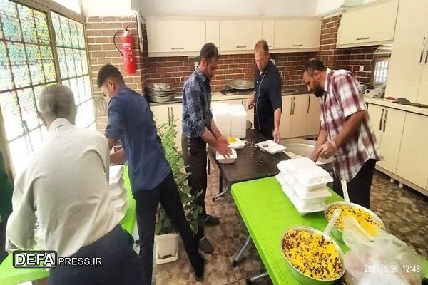 طبخ و توزیع روزانه غذا برای زائران و مسافران بقعه حضرت قیدار نبی در جنگ تحمیلی ۱۲ روزه