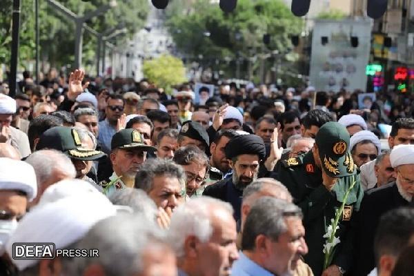 تشییع با شکوه پیکر شهید