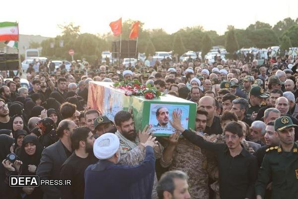 استقبال باشکوه مردم همدان از پیکر سپهبد شهید «علی شادمانی»