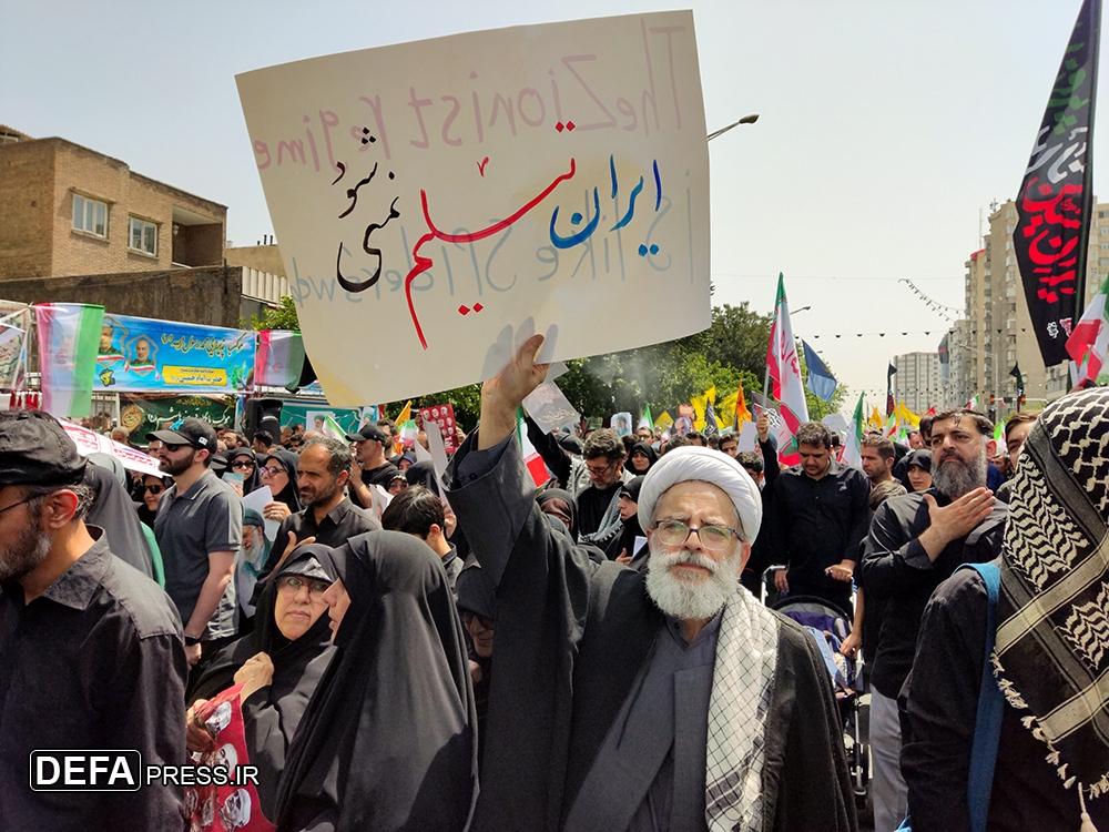 سر خُم مِی سلامت، شکند اگر سبویی/ ایران حسین (ع) تا ابد پیروز است