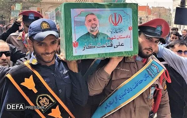 پیکر قاضی شهید «علی قناعت‌کار» در حرم بانوی کرامت آرام گرفت
