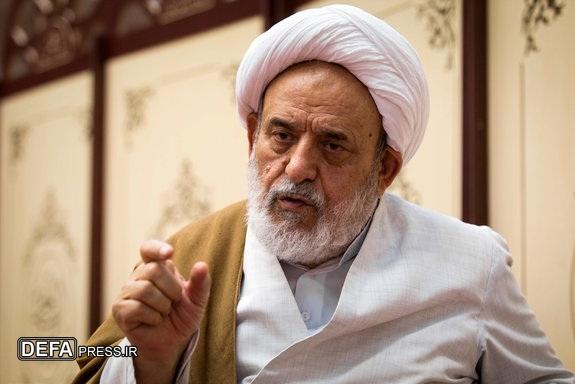 شیعه کسی است که قانع به لقمه حلال است/ گریه گناه را پاک می‌کند