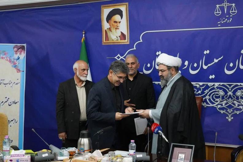 تاثیر اتحاد و انسجام ملی از موشک بیشتر بود