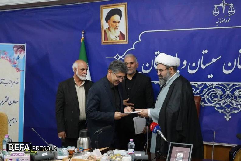 تاثیر اتحاد و انسجام ملی از موشک بیشتر بود
