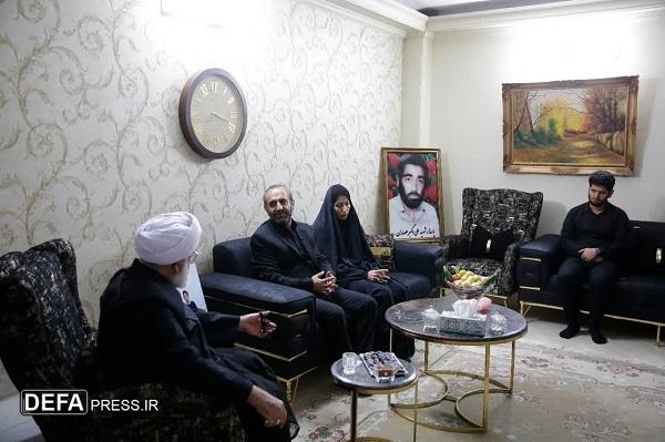 دیدار تولیت آستان قدس رضوی با خانواده شهید نوجوان «متین صفاییان» + تصاویر