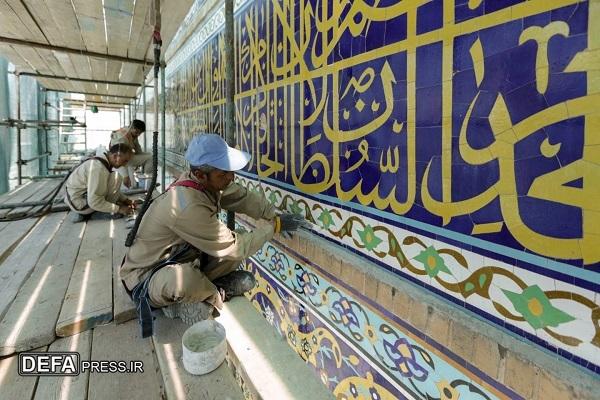 بازگشت شکوه کاشی‌های ایوان دارالسیاده گوهرشاد با آغاز مرمت هنری
