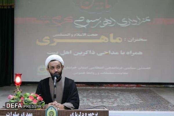 حجت‌الاسلام ماهری، مبلغ برجسته و استاد حوزه و دانشگاه و مدرس موسسه آموزشی و پژوهشی امام خمینی (ره)
