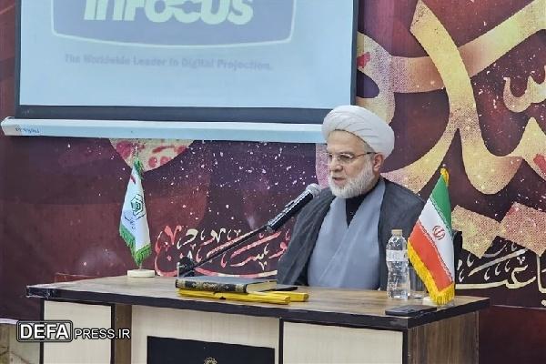 در مساجد و بقاع متبرکه فعالیت‌های فرهنگی متنوع اجرا شود