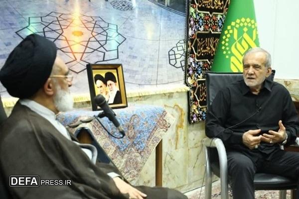 دیدار رئیس‌ جمهور با علمای قم