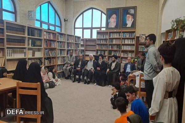 کانون‌های مساجدباید پناهگاه نوجوانان باشند