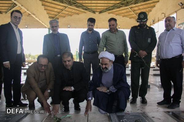ادای احترام اصحاب رسانه استان به مقام شامخ شهدای خبرنگار+تصاویر