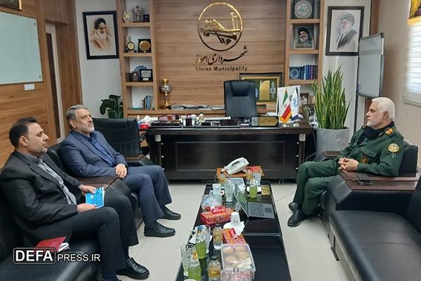 عیادت شهردار اهواز از جانباز قطع نخاعی خوزستان