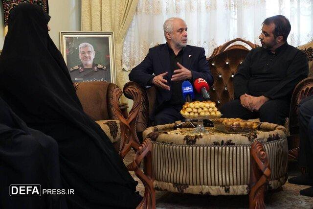 اوحدی: خون شهدای جنگ ۱۲ روزه مسبب روشنگری برای نسل جدید می‌شود