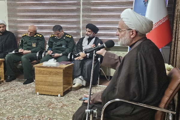 امروز بیش از هر زمان دیگری نیازمند حرکت در خط ولایت هستیم