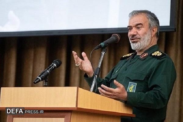 سردار فدوی: روند آمادگی سخت‌افزاری سپاه تعطیل‌پذیر نیست