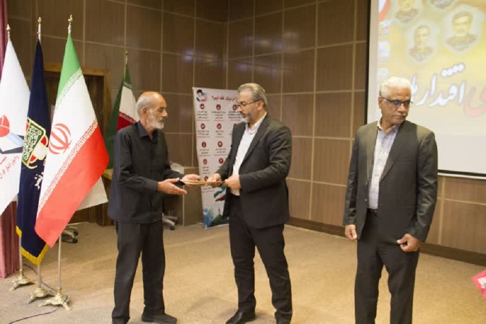 گرامیداشت شهدای اقتدار ملی با طنین شعر + تصویر