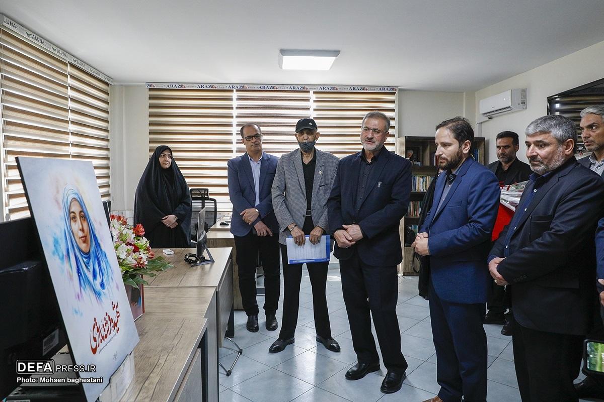 معاون فرهنگی بنیاد شهید و امور ایثارگران از خبرگزاری دفاع مقدس بازدید کرد