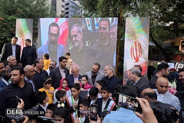 حضور پزشکیان در آیین گرامیداشت یاد شهدای خردسال تجاوز رژیم صهیونیستی
