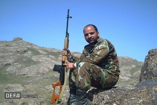 ایثار شهیدان رمز جاودانگی انقلاب اسلامی است