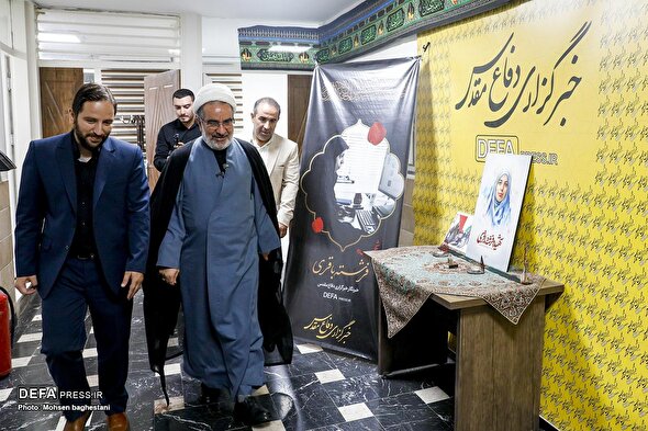 بازدید رئیس اداره عقیدتی سیاسی ستاد ارتش از خبرگزاری دفاع مقدس