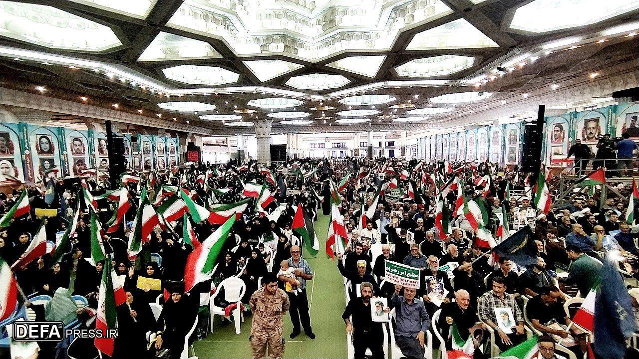 مراسم بزرگداشت اربعین شهدای اقتدار ایران برگزار شد+ تصاویر