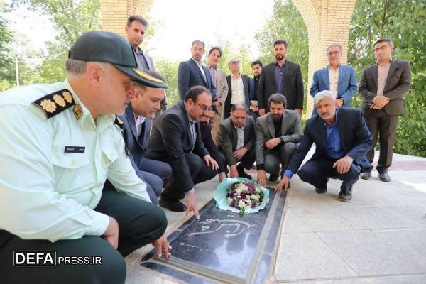 ادای احترام استاندار همدان به مقام شامخ شهدای گمنام سرکان + تصاویر