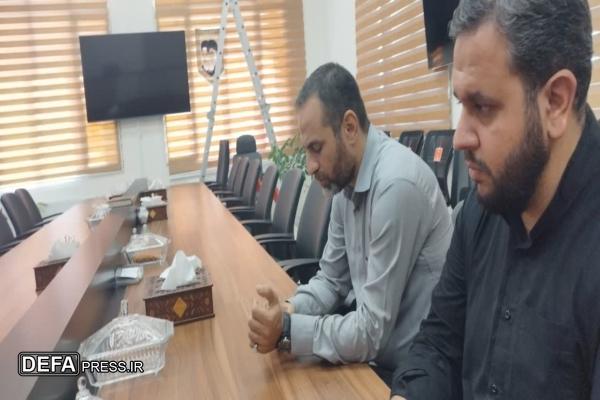 دیدار نماینده ولی‌فقیه در سپاه استان با مدیر خبرگزاری دفاع‌پرس قزوین به مناسبت روز خبرنگار