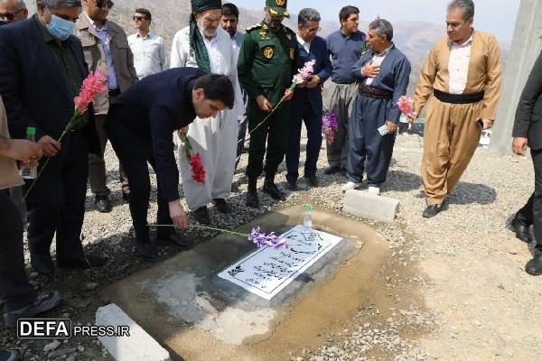 استاندار کردستان در یادمان شهید گمنام سروآباد حضور یافت