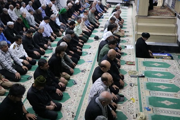 تصاویر/ اقامه نماز جمعه در شهرستان دهلران