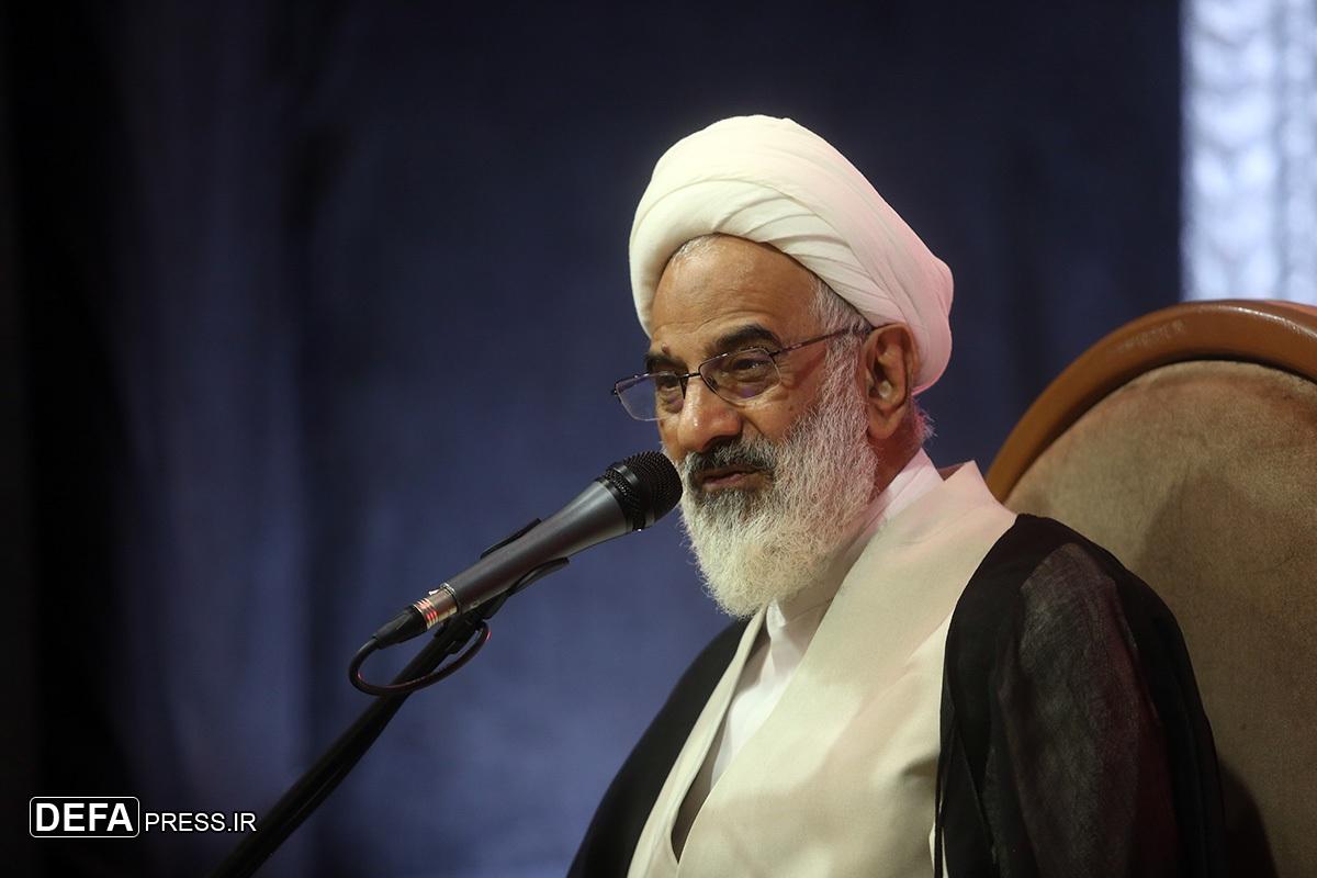 حجت الاسلام والمسلمین حاجی صادقی: دشمن به دنبال حذف نظام اسلامی، هویت دینی و فرهنگ بسیجی است