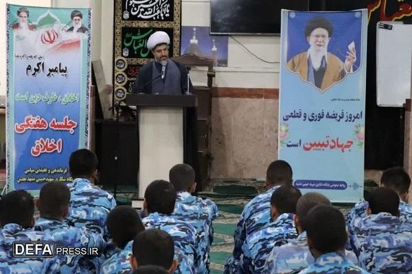تأسی به اخلاق اسلامی رمز جاودانگی انسان است