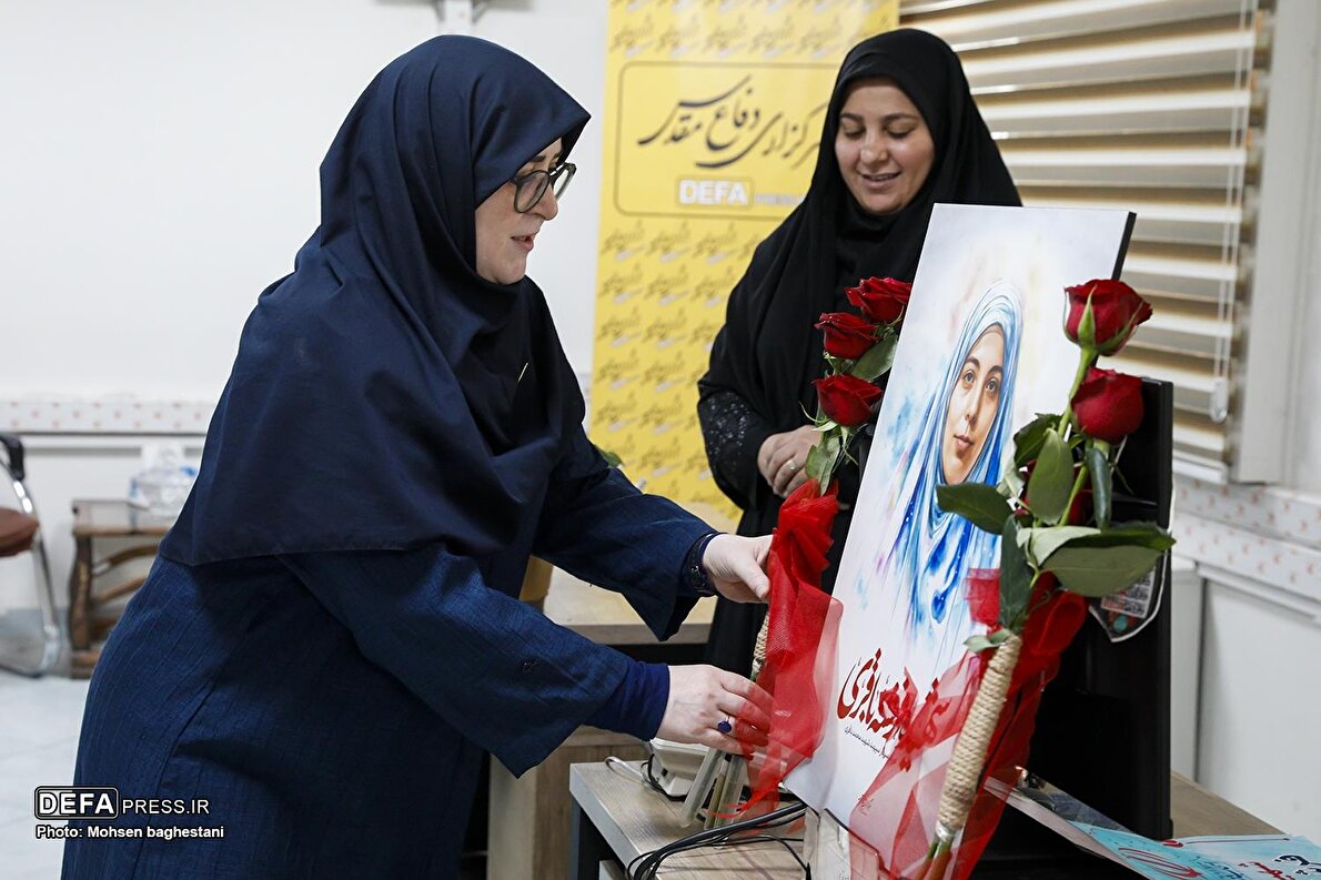 بازدید سخنگوی دولت از خبرگزاری دفاع مقدس
