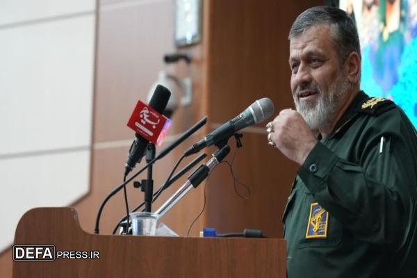 امروز خط مقدم، جبهه روایت واقعیات انقلاب است/اتحاد رسانه‌ای، موشکی است که بر قلب استکبار جهانی فرود می‌آید