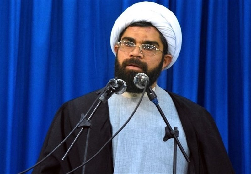 نماز جمعه؛ سنگر فرهنگی، حلقه اتصال مردم و حاکمیت اسلامی