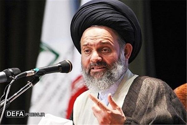 آیت الله حسینی بوشهری: جمهوری اسلامی و ولایت فقیه حافظ ایران هستند