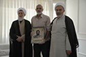 دیدار رئیس سازمان عقیدتی سیاسی ارتش با خانواده شهید «هزارجریبی»
