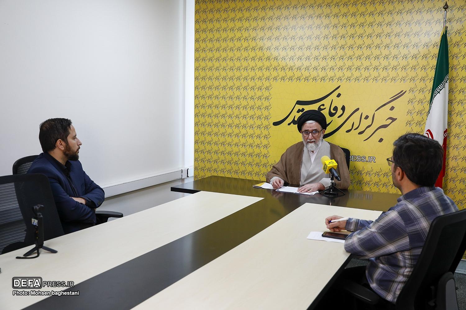 حجتالاسلام خطیب: نقش رسانهها در افشای چهره حقیقی دشمن/ شگفتیهای دفاع مقدس ۱۲ روزه دنیا را متحیر کرد حجتالاسلام خطیب: نقش رسانهها در افشای چهره حقیقی دشمن/ شگفتیهای دفاع مقدس ۱۲ روزه دنیا را متحیر کرد