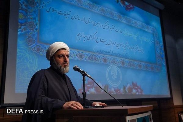 مهم‌ترین عامل حفظ هویت ایرانی اسلامی ایمان، مقاومت و پیوند مردم با ولایت است