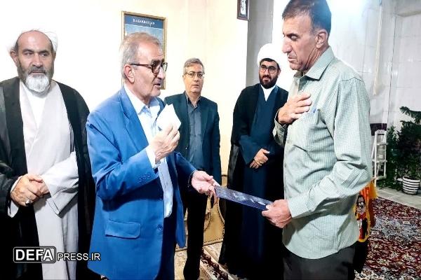 دیدار استاندار کهگیلویه و بویراحمد از سه خانواده معزز شهید و جانباز + تصاویر