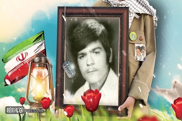 از همه مسلمین جهان می‌خواهم با اتحاد و صفوف منظم، در برابر آمریکا و اجانب بایستند