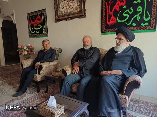 دیدار امام‌جمعه کرج با خانواده شهدای حملات رژیم صهیونیستی