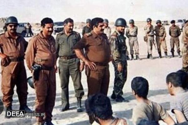 خاک وطن خود را می‌خورم